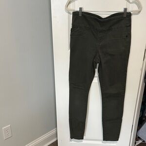Rock & Republic Olive Green Skinny Pants size 6